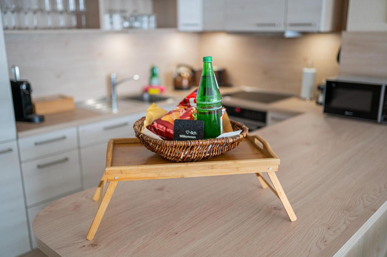 Golden Design Apartment Familie Business 6 Pers Buero Fitnessecke Naehe Messe Dus 1000 Mbit Duisburg Bagian luar foto