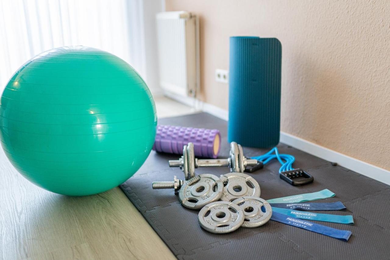 Golden Design Apartment Familie Business 6 Pers Buero Fitnessecke Naehe Messe Dus 1000 Mbit Duisburg Bagian luar foto