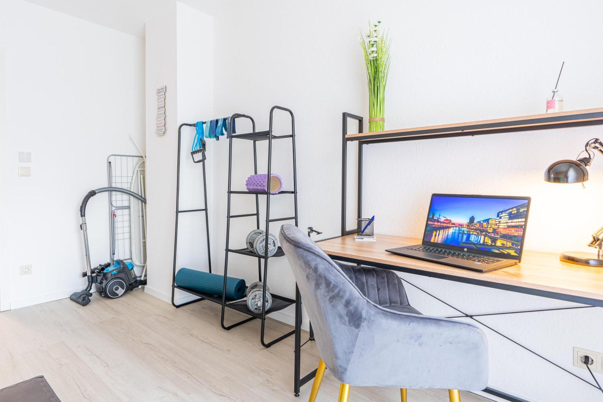 Golden Design Apartment Familie Business 6 Pers Buero Fitnessecke Naehe Messe Dus 1000 Mbit Duisburg Bagian luar foto